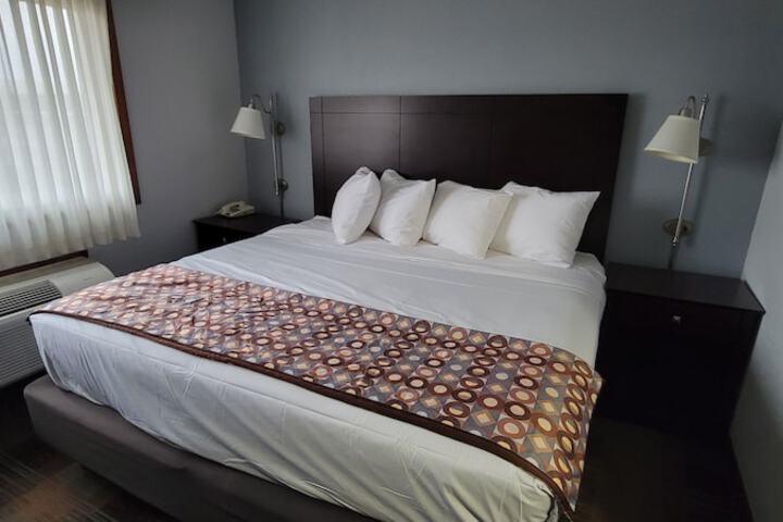 Baymont by Wyndham Danville IL