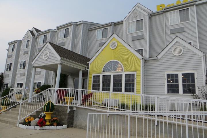 Hotel 4 of 33