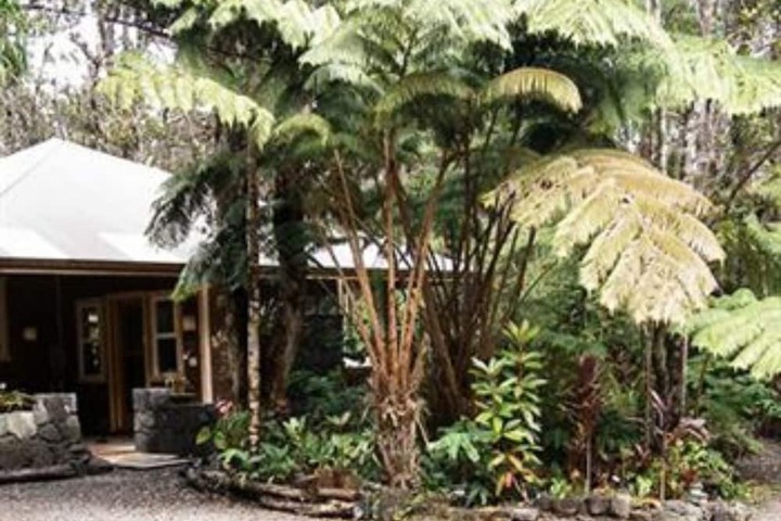Volcano Mist Cottage