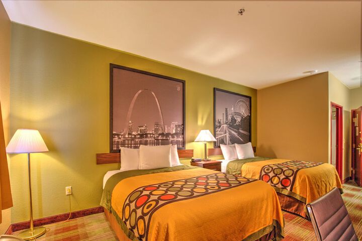 Room 18 of 21