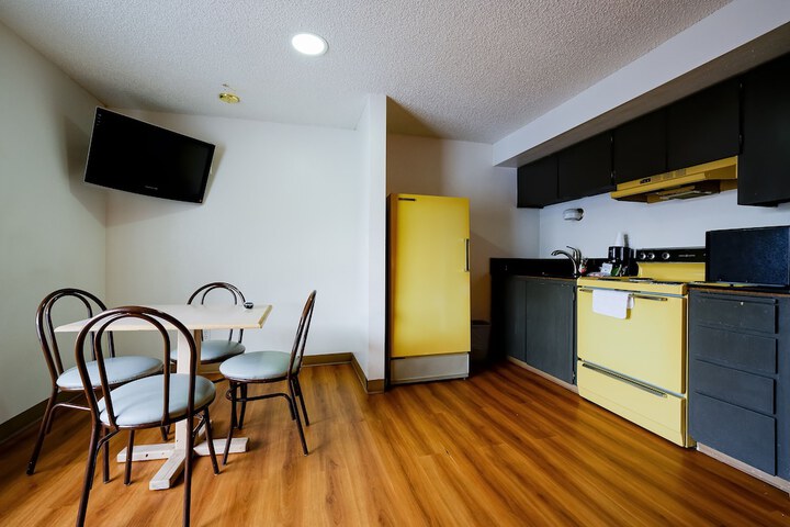 Room 78 of 123