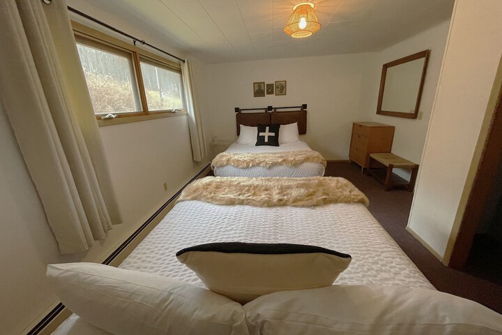 Room 44 of 53