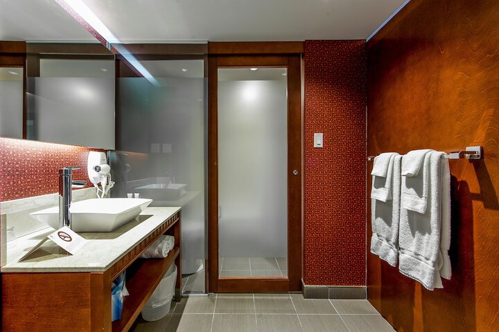 Room 42 of 70
