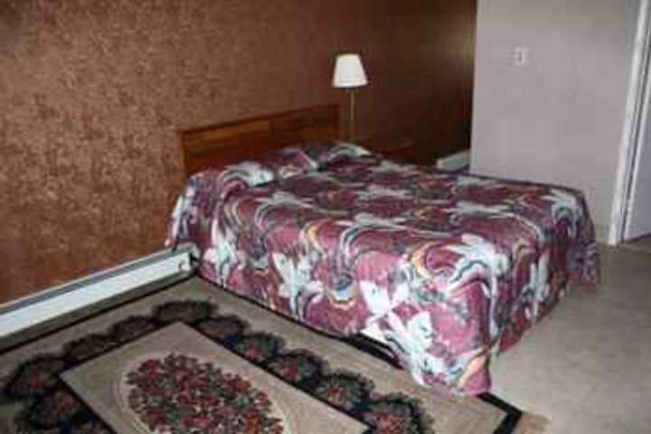 WINDSOR MOTEL
