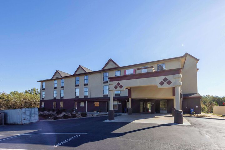 Hotel 4 of 37