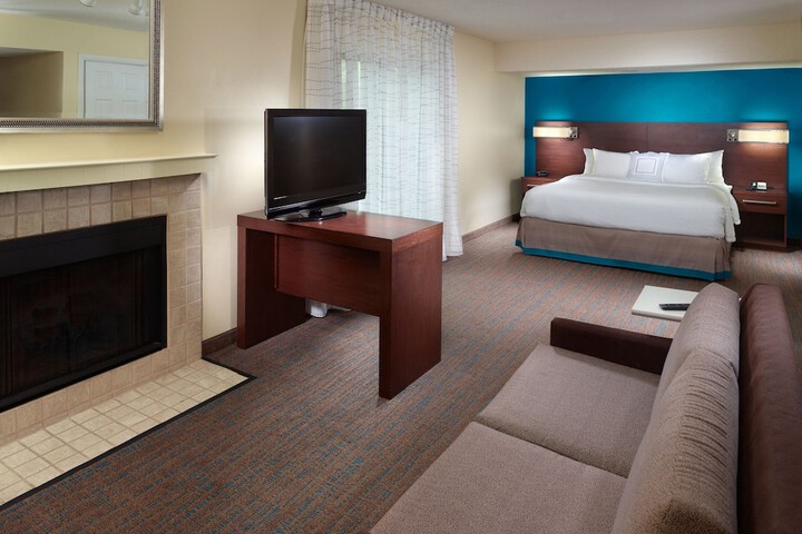 Room 12 of 21