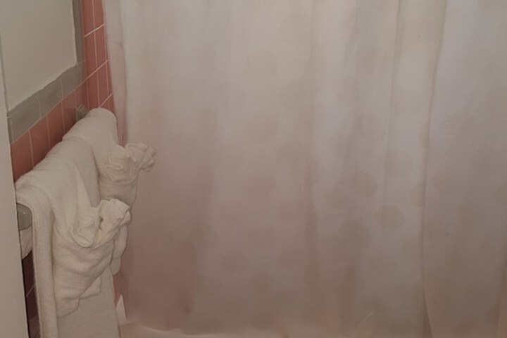 Room 30 of 69
