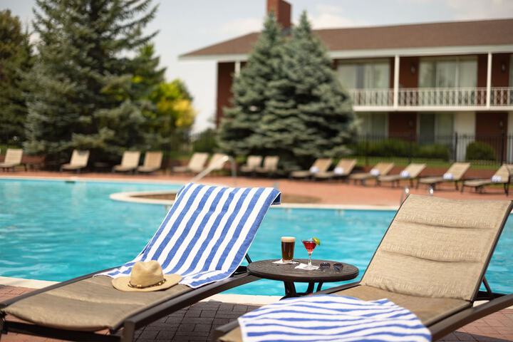 Sundeck 50 of 63