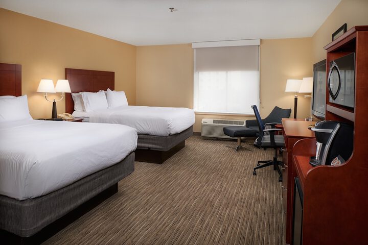 Holiday Inn Express & Suites Oxford by IHG