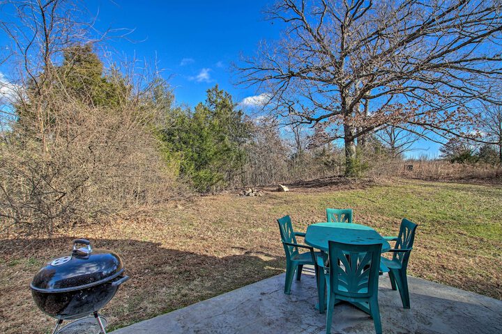 Close to Vineyards: Updated New Haven Retreat!