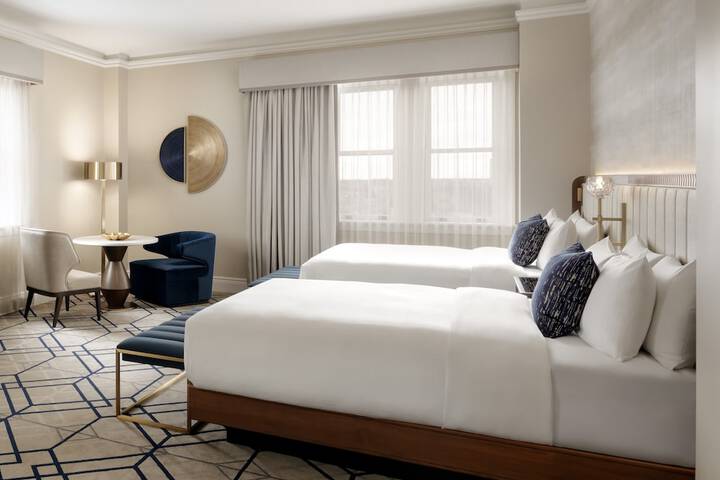 Fairmont Hotel Macdonald