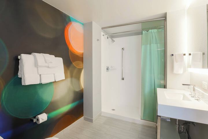Room 9 of 31