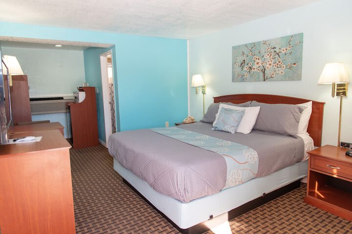 Room 40 of 48