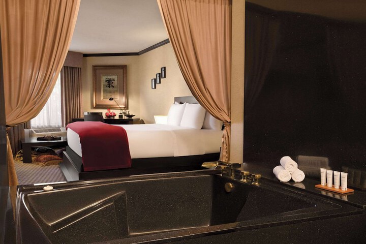 Room 18 of 44