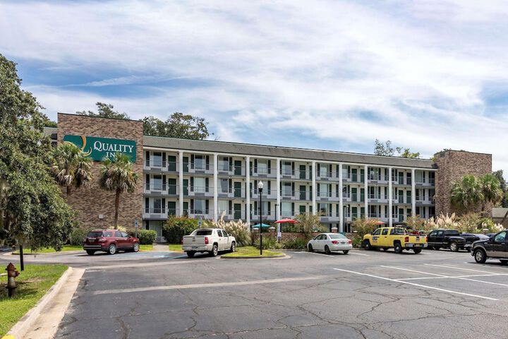 Hotel 7 of 44