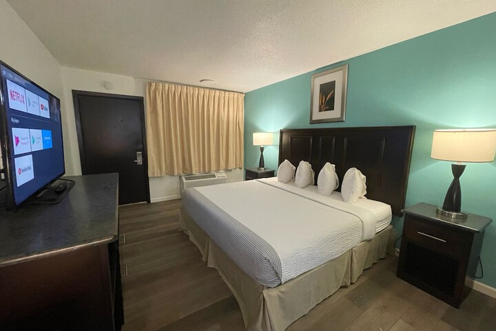 Sparta Inn