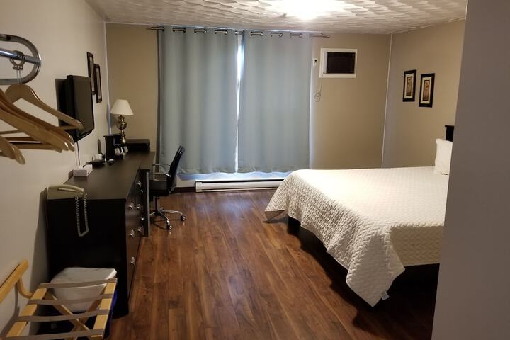 Room 37 of 82