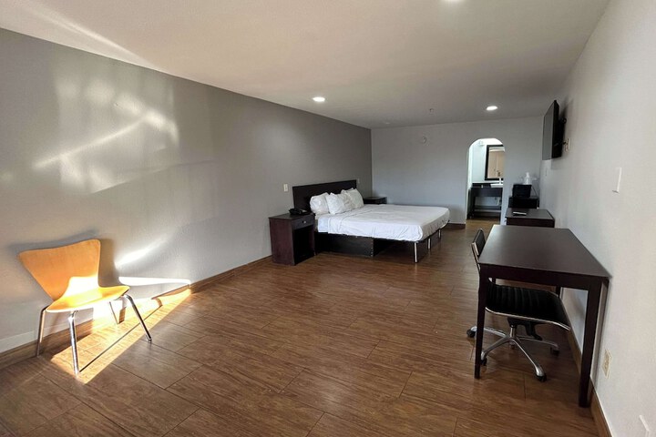 Motel 6 Denham Springs LA