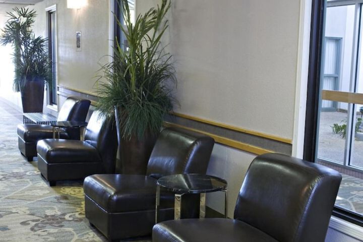 Hotel Interior 4 of 26