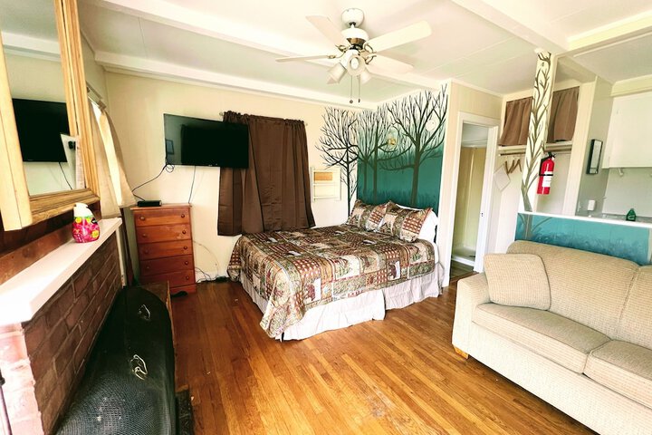 Room 137 of 177