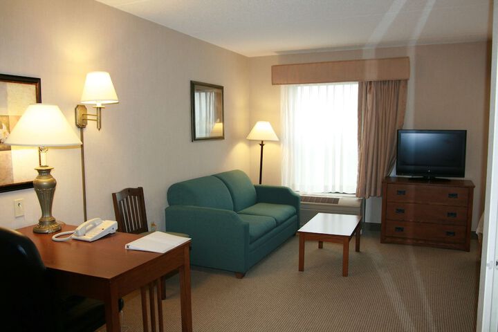 Room 26 of 40