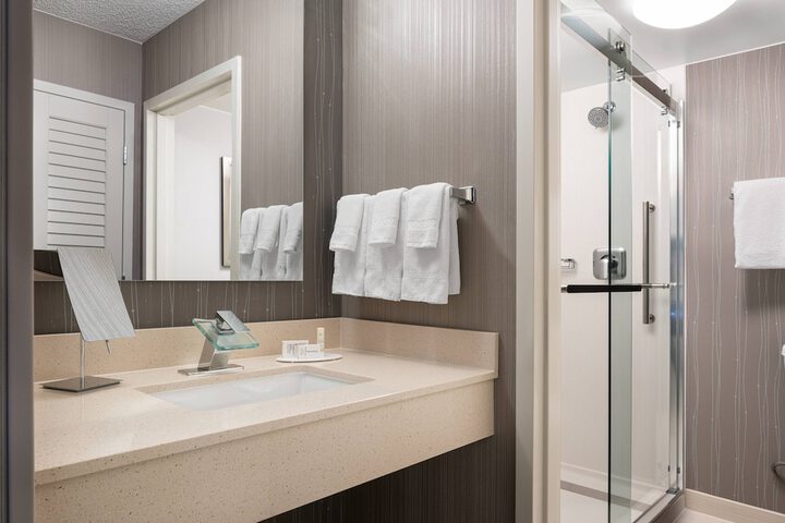 Room 15 of 29