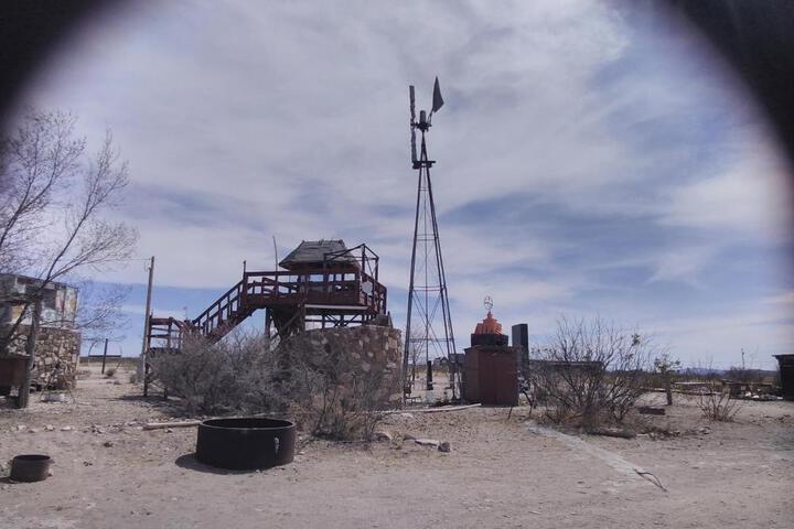 La loma del chivo Llc Stone Cottage alternative building