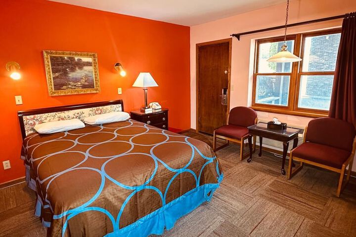 Room 43 of 56