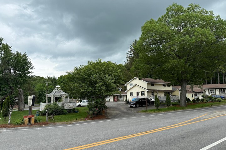 Hamilton Inn