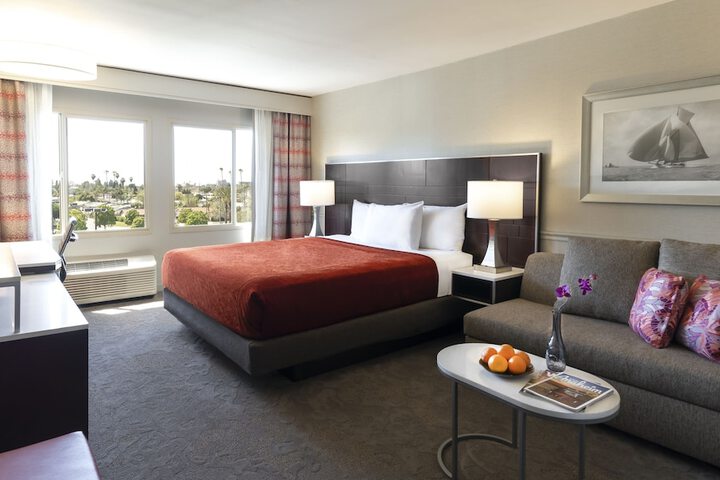 ALO Hotel by Ayres Orange