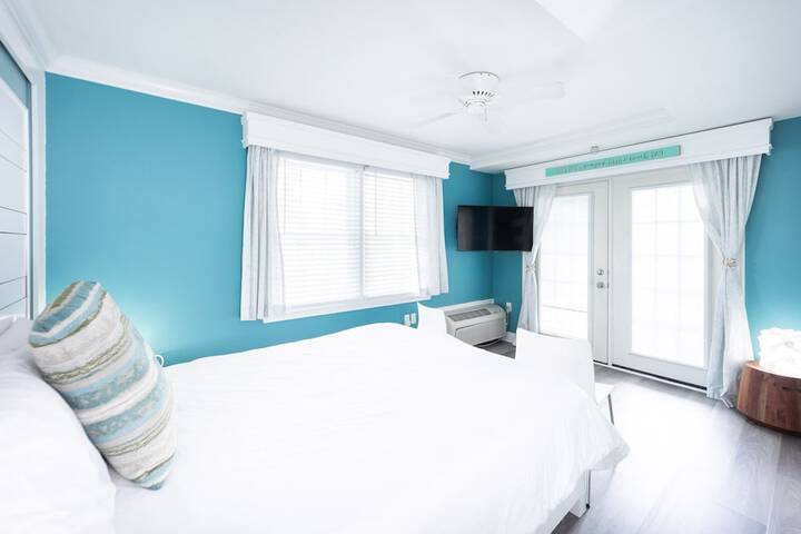 Room 104 of 186