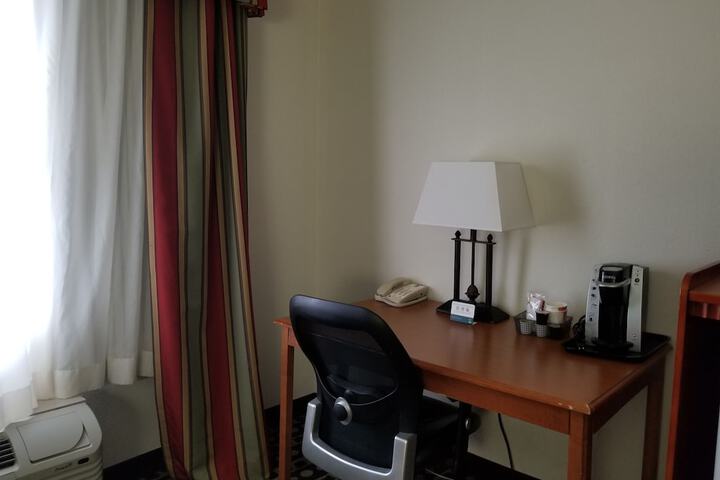 Room 43 of 69