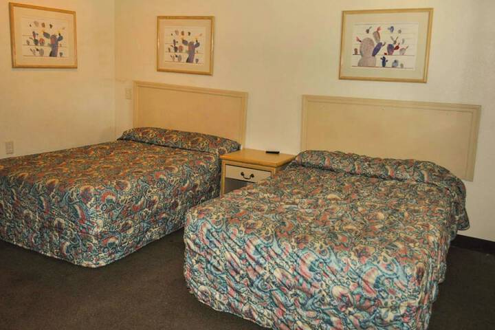 California Suites Motel