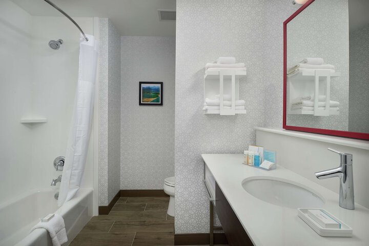 Room 10 of 31