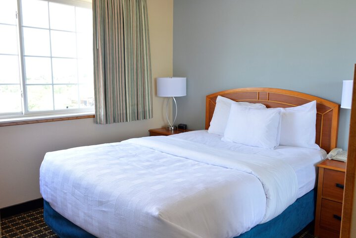MainStay Suites Dubuque at Hwy 20