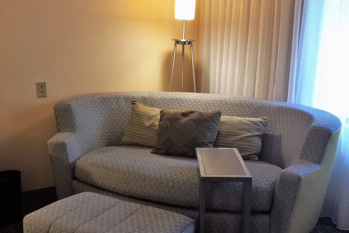Room 32 of 73