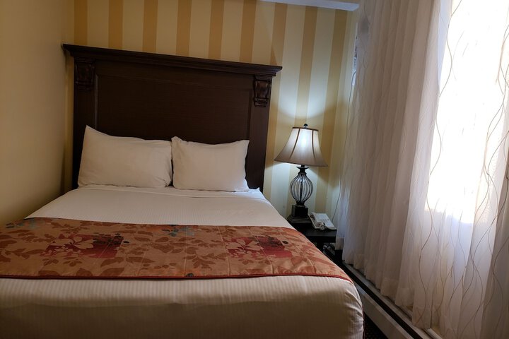 Room 40 of 53