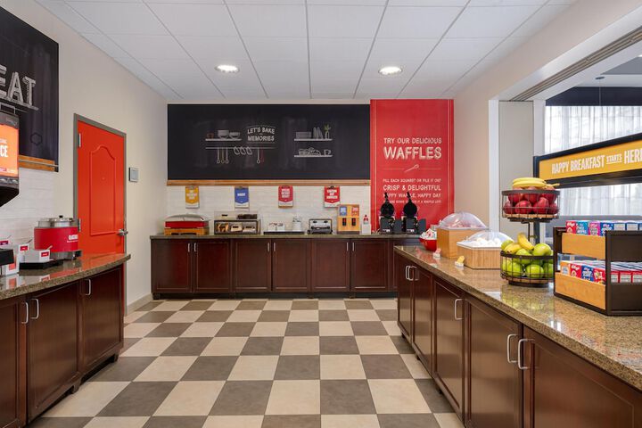 Hampton Inn & Suites Wilkes-Barre / Scranton