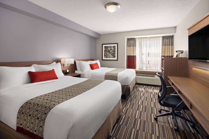 Room 21 of 57