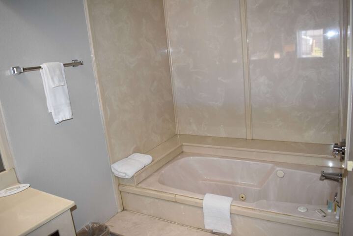 Room 35 of 40