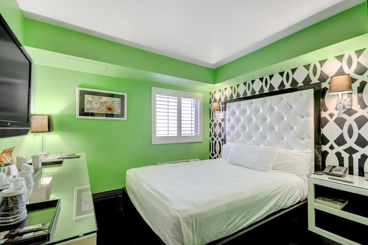Room 20 of 60