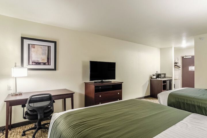 Room 14 of 30