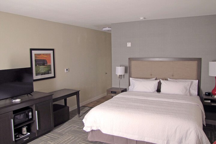 Room 32 of 57