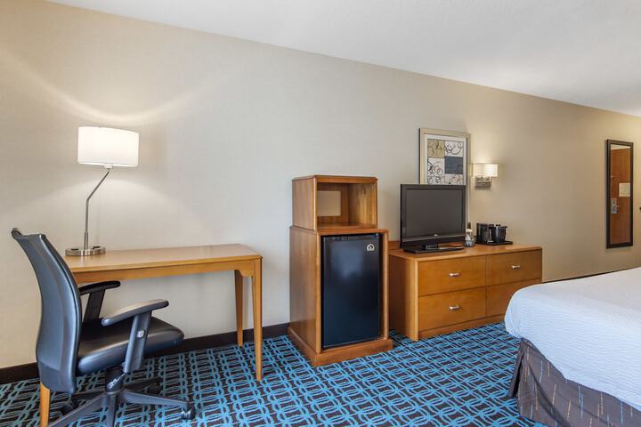 Room 19 of 32