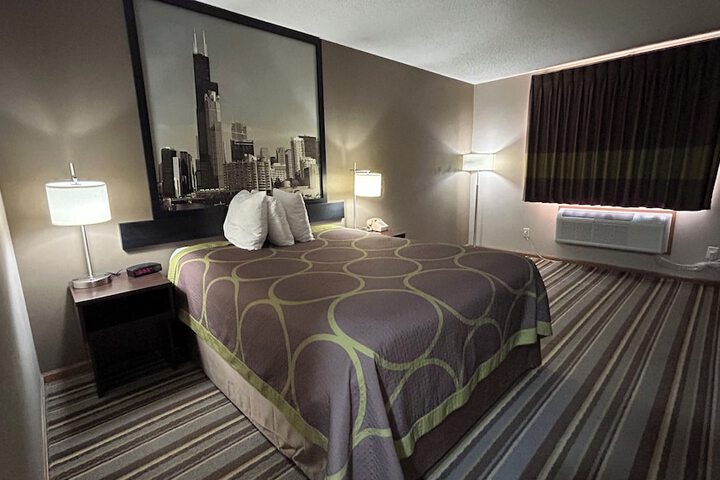 Room 18 of 60