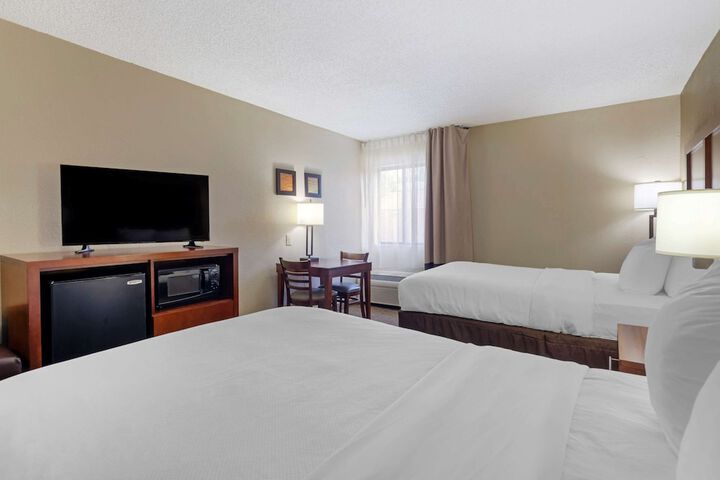 Room 21 of 28