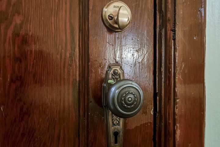 Room 19 of 42