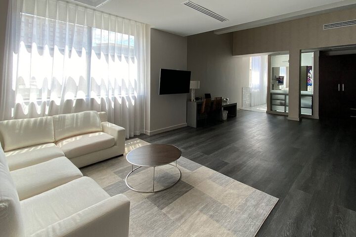 Room 42 of 97