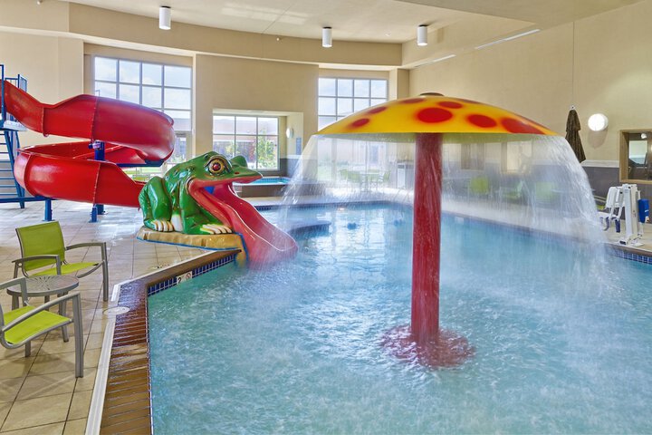 Clubhouse Hotel & Suites Pierre