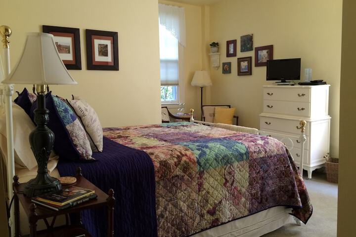 B & B at Oliver Phelps
